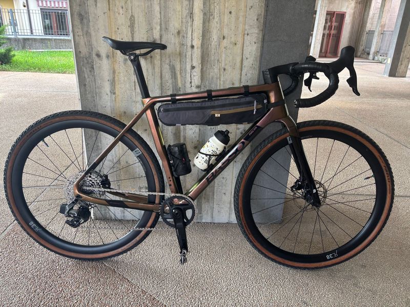 Basso Palta SRAM Rival eTap AXS 2023 Road & Gravel d'occasion