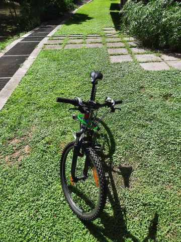 Used Trek MT220 2012 Mountainbike, Black — image 3 of 9