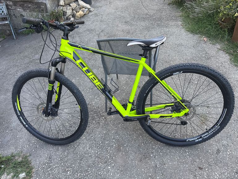 Green Cube Attention 2016 Hardtail Cube Attention 2016 Black Green