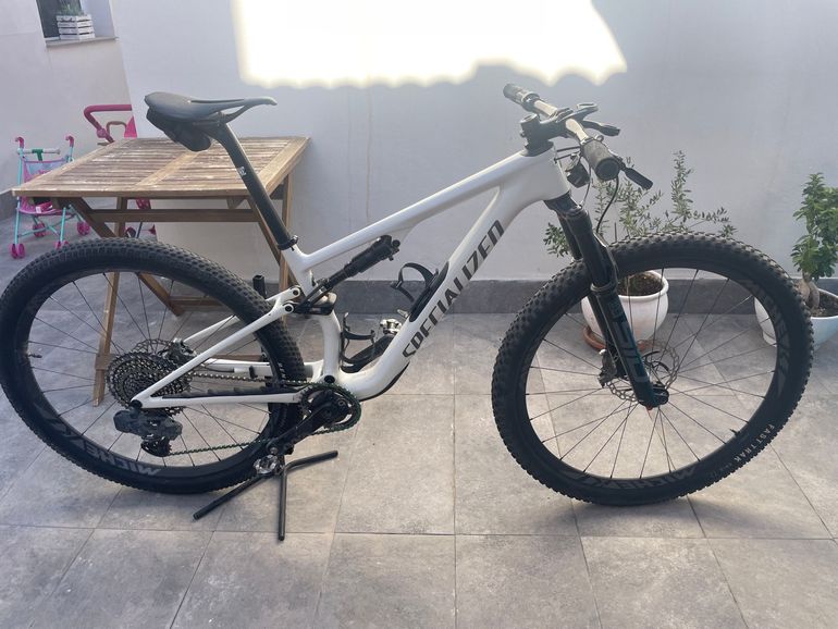 Used Specialized Epic Sram Eagle Transmission XX 2025 Mountainbike, White — image 2 of 17