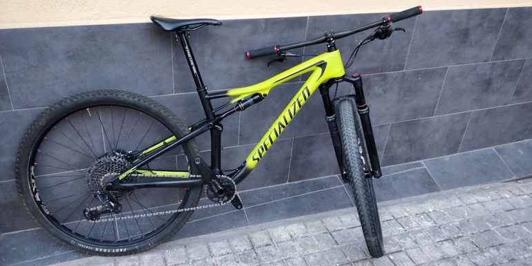 Used Specialized Epic SRAM GX Eagle 2018 Mountainbike — image 2 of 17