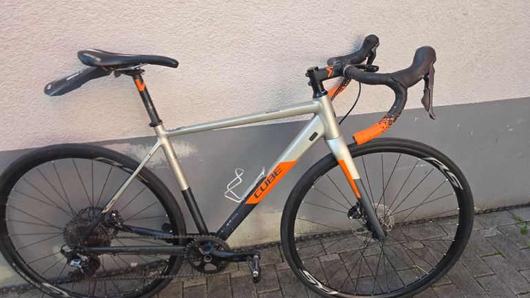 Gebrauchtes CUBE NUROAD SL 2020 2020 Road & Gravel, Hellgrau — Bild 2 von 6