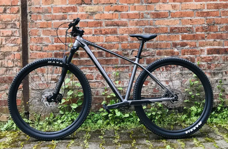 Used Scott Scale 965 2021 Mountainbike, Light Gray — image 3 of 9
