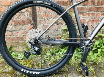 Used Scott Scale 965 2021 Mountainbike, Light Gray — image 2 of 9