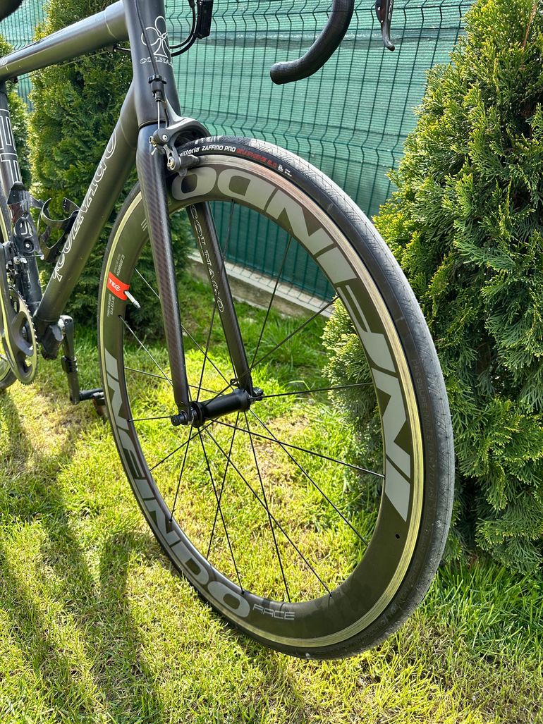 Used Colnago C-HS Revolution 2013 Road & Gravel, Black — image 10 of 15