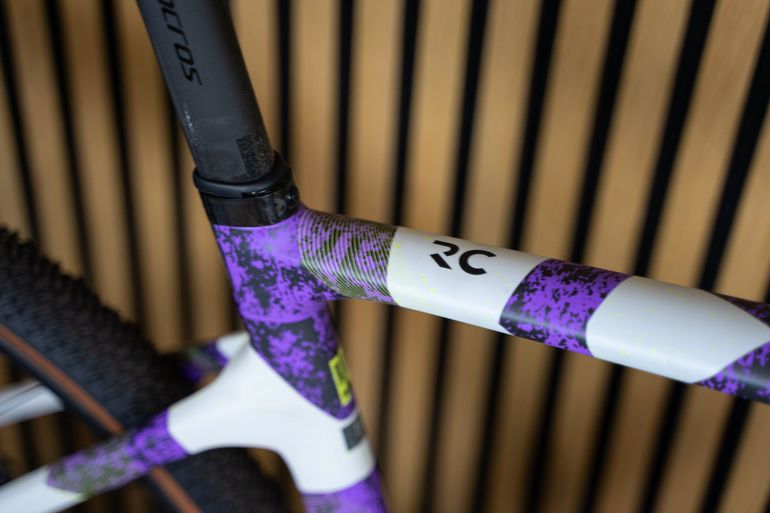 Used Scott Addict Gravel RC 2024 2024 Road & Gravel, White — image 7 of 15