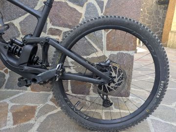 Specialized Enduro Expert 2024 2024 Mountainbike d'occasion — image 2 sur 9