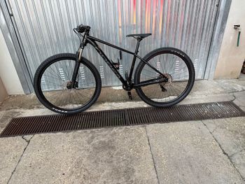 Used Orbea Onna Shimano Tourney 2025 Mountainbike, Black — image 2 of 3