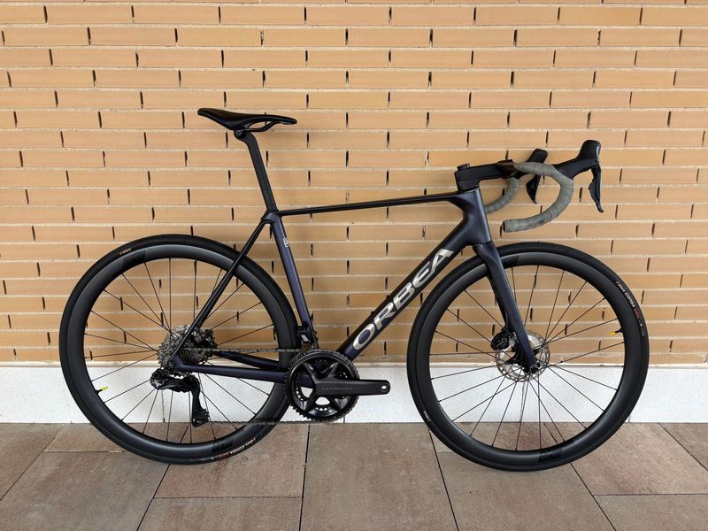 Použité Orbea Orca Shimano Ultegra Di2 2022 Road & Gravel