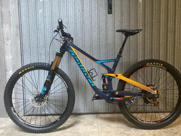 Devinci Django Carbon 29 X01 12s 2017 2017 MTB d'occasion