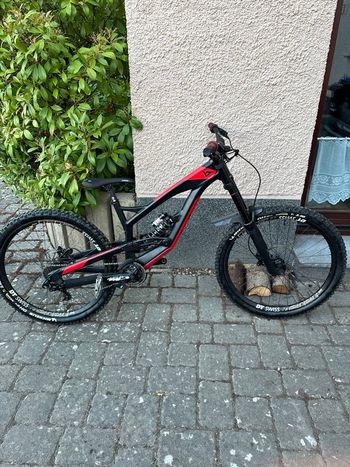 Used YT Industries AL 2018 2018 Mountainbike, Red — image 4 of 5