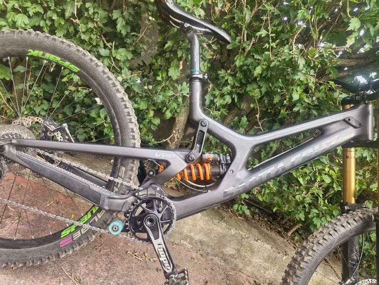 Santa Cruz V10 アルミフレーム / サイズM V10 Frame 2025