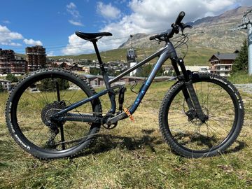 Used Marin Rift Zone 2 2025 2025 Mountainbike, Light Gray, 29 — image 2 of 3