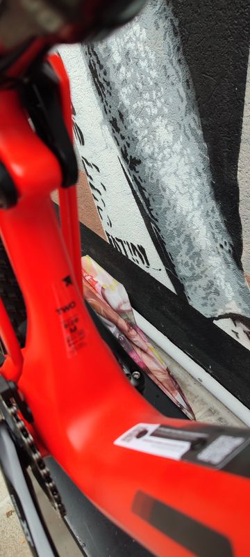 Used BMC Fourstroke Shimano Deore XT 2024 Mountainbike, Red — image 2 of 6