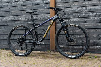 Kona, KAHUNA DL