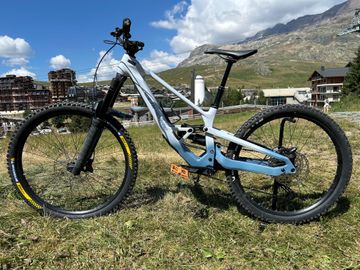 Gebrauchtes Lapierre Spicy CF 6.9 2025 2025 Mountainbike, Blau — Bild 1 von 3
