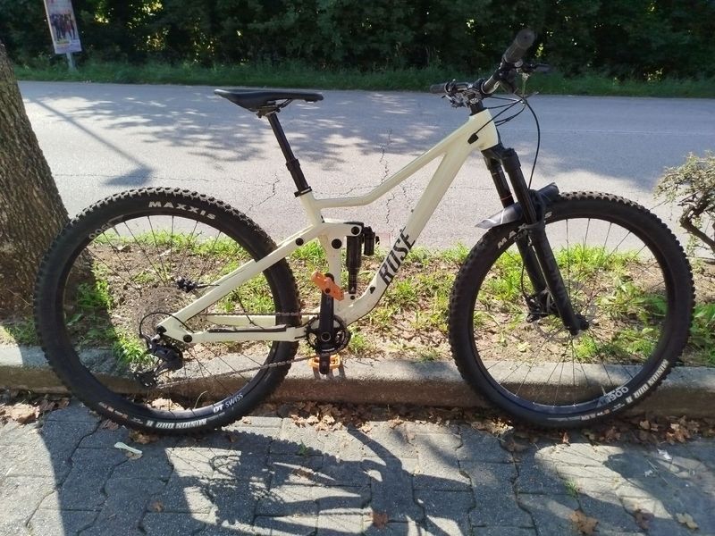 Used Rose Root Shimano Deore XT 2024 Mountainbike, White — image 1 of 12