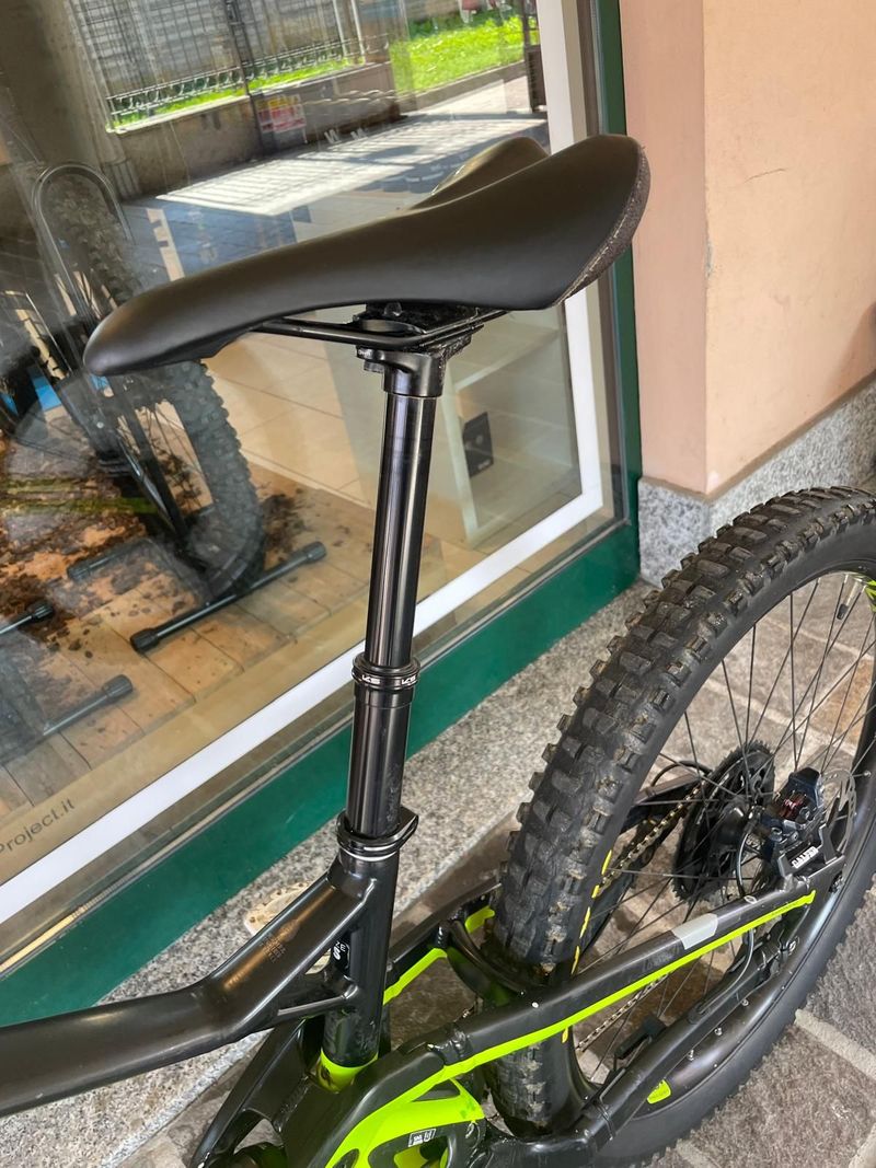 Used Lapierre Overvolt Shimano Deore XT 2018 Mountainbike, Black — image 6 of 10