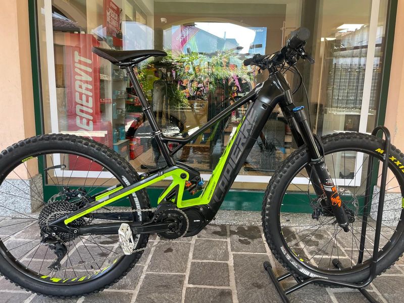 Used Lapierre Overvolt Shimano Deore XT 2018 Mountainbike, Black — image 7 of 10