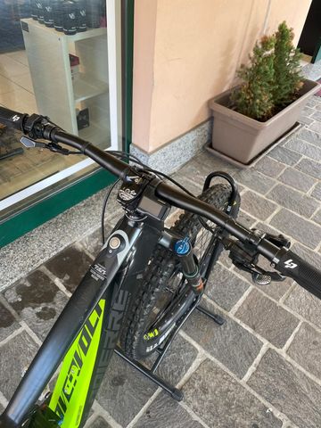 Used Lapierre Overvolt Shimano Deore XT 2018 Mountainbike, Black — image 9 of 10