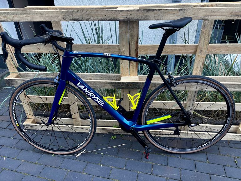 Van rysel Ultra CF Ultegra Di2 Road Bike 2021 2021 - Main Image