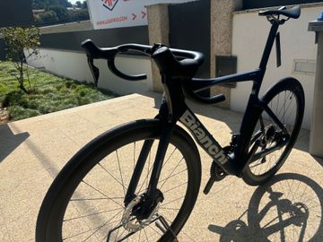 Brugt Bianchi Oltre Shimano Ultegra Di2 (12 Speed) 2025 Road & Gravel — billede 2 af 8