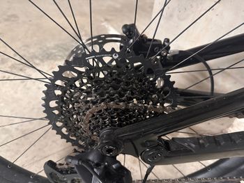 Canyon Torque 29 CF 7 2022 2022 Mountainbike usato, Nero — immagine 4 di 8