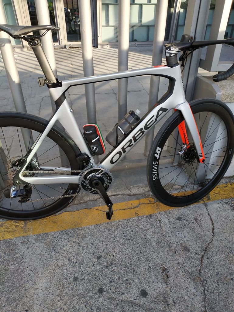 Used Orbea Orca SRAM Red eTap AXS 2020 Road & Gravel, Light Gray — image 8 of 11