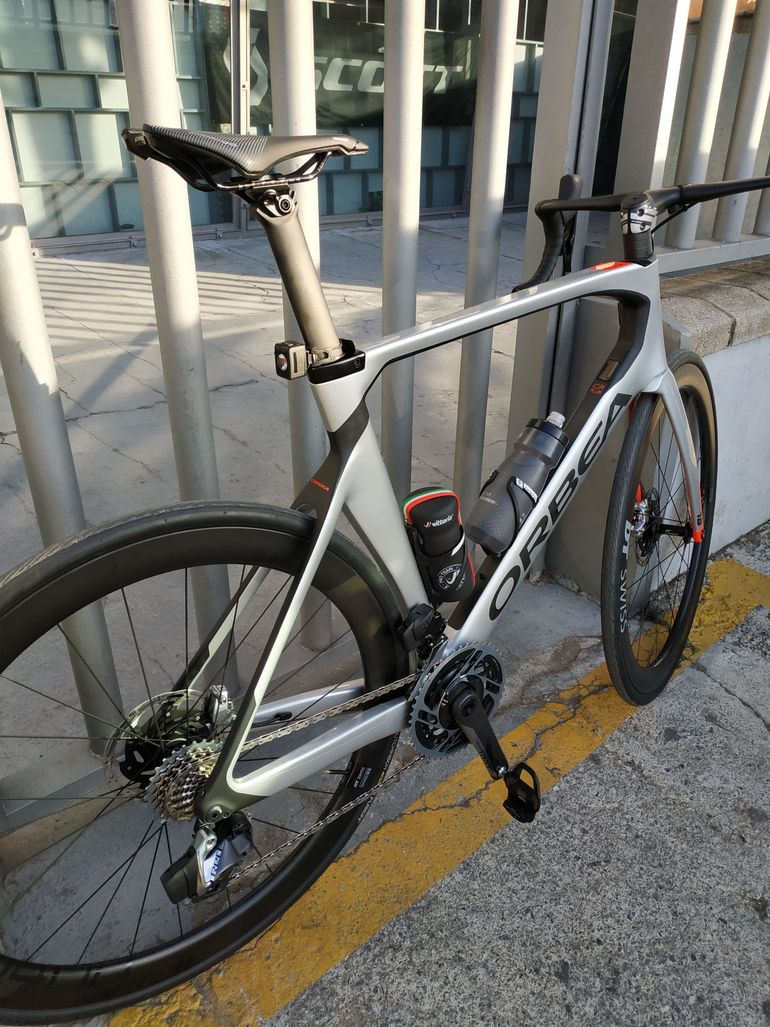 Used Orbea Orca SRAM Red eTap AXS 2020 Road & Gravel, Light Gray — image 10 of 11