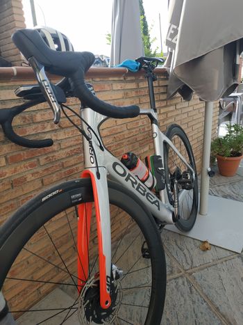Used Orbea Orca SRAM Red eTap AXS 2020 Road & Gravel, Light Gray — image 3 of 11