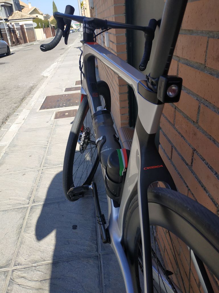 Used Orbea Orca SRAM Red eTap AXS 2020 Road & Gravel, Light Gray — image 7 of 11