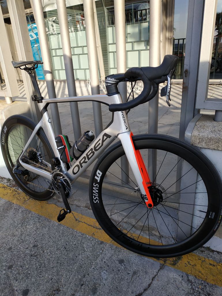Used Orbea Orca SRAM Red eTap AXS 2020 Road & Gravel, Light Gray — image 11 of 11