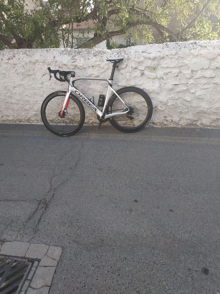 Used Orbea Orca SRAM Red eTap AXS 2020 Road & Gravel, Light Gray — image 4 of 11