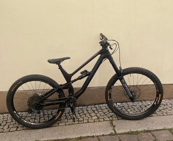 Canyon Torque CF 7 2021 2021 Mountainbike usato, Nero — immagine 3 di 17