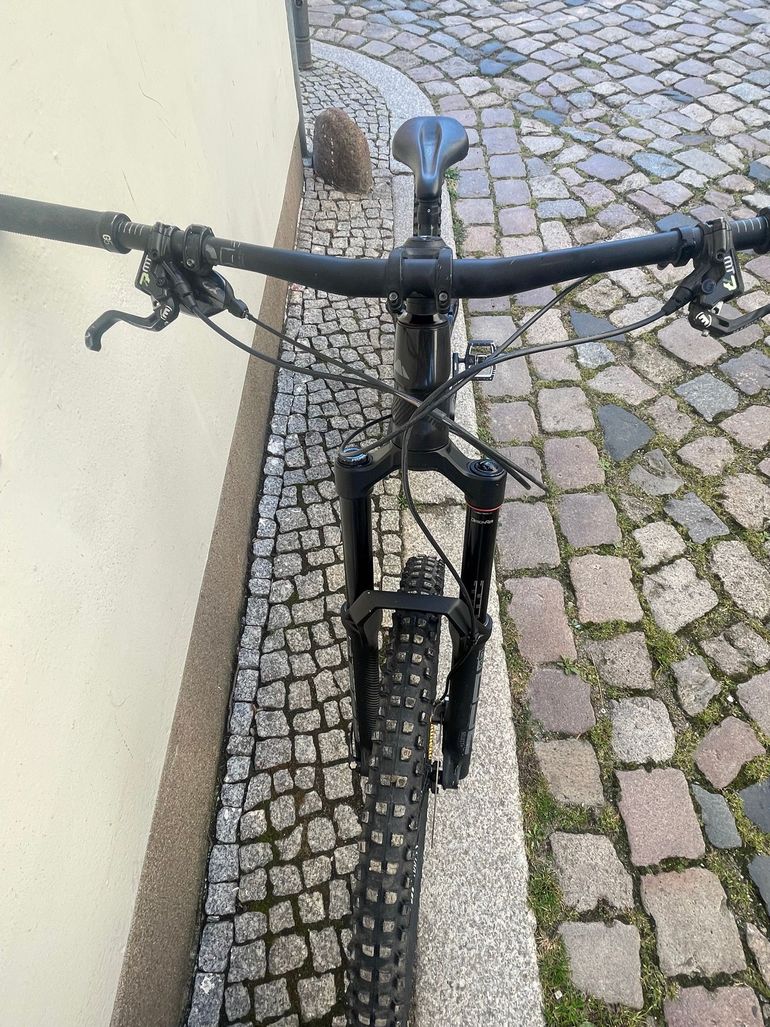 Canyon Torque CF 7 2021 2021 Mountainbike usato, Nero — immagine 13 di 17