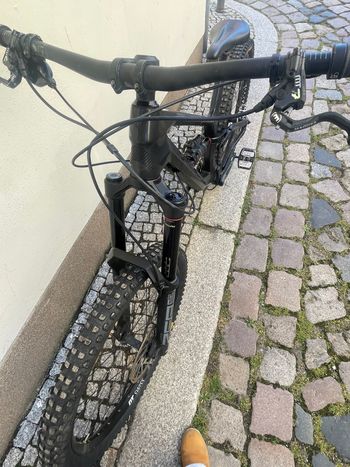 Canyon Torque CF 7 2021 2021 Mountainbike usato, Nero — immagine 4 di 17
