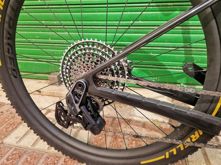 Used Trek Procaliber SRAM X0 Eagle AXS (T-Type) 2025 Mountainbike, Black, 29 — image 32 of 42