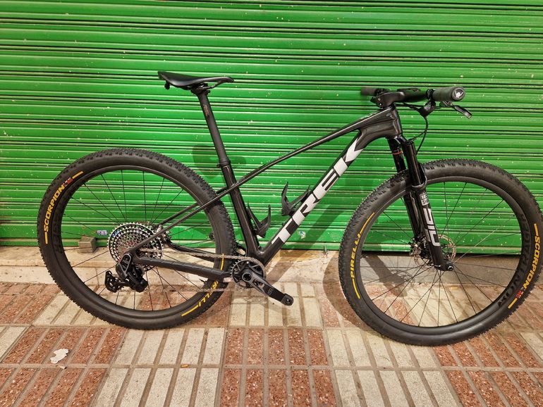 Used Trek Procaliber SRAM X0 Eagle AXS (T-Type) 2025 Mountainbike, Black, 29 — image 23 of 42