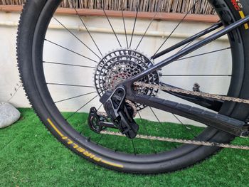 Used Trek Procaliber SRAM X0 Eagle AXS (T-Type) 2025 Mountainbike, Black, 29 — image 3 of 42