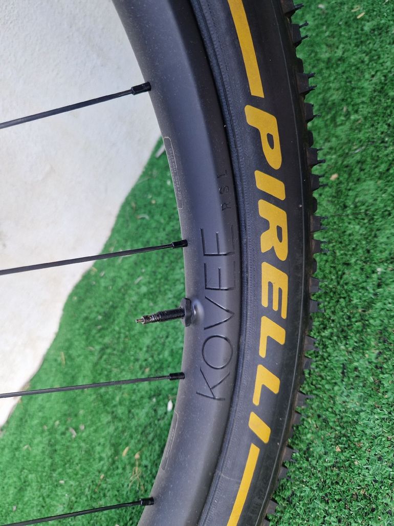 Used Trek Procaliber SRAM X0 Eagle AXS (T-Type) 2025 Mountainbike, Black, 29 — image 20 of 42