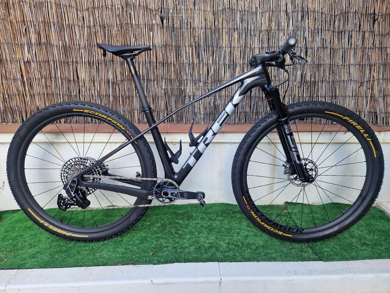 Used Trek Procaliber SRAM X0 Eagle AXS (T-Type) 2025 Mountainbike, Black, 29 — image 4 of 42