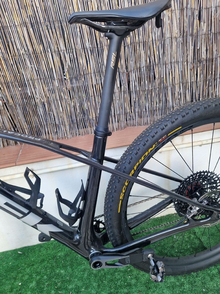 Used Trek Procaliber SRAM X0 Eagle AXS (T-Type) 2025 Mountainbike, Black, 29 — image 21 of 42