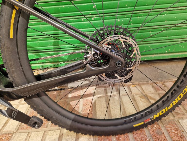 Used Trek Procaliber SRAM X0 Eagle AXS (T-Type) 2025 Mountainbike, Black, 29 — image 40 of 42