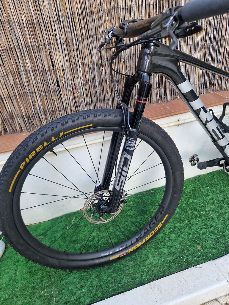 Used Trek Procaliber SRAM X0 Eagle AXS (T-Type) 2025 Mountainbike, Black, 29 — image 14 of 42