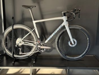 Použité Specialized Tarmac SL8 Pro - Ultegra Di2 2025 2025 Road & Gravel