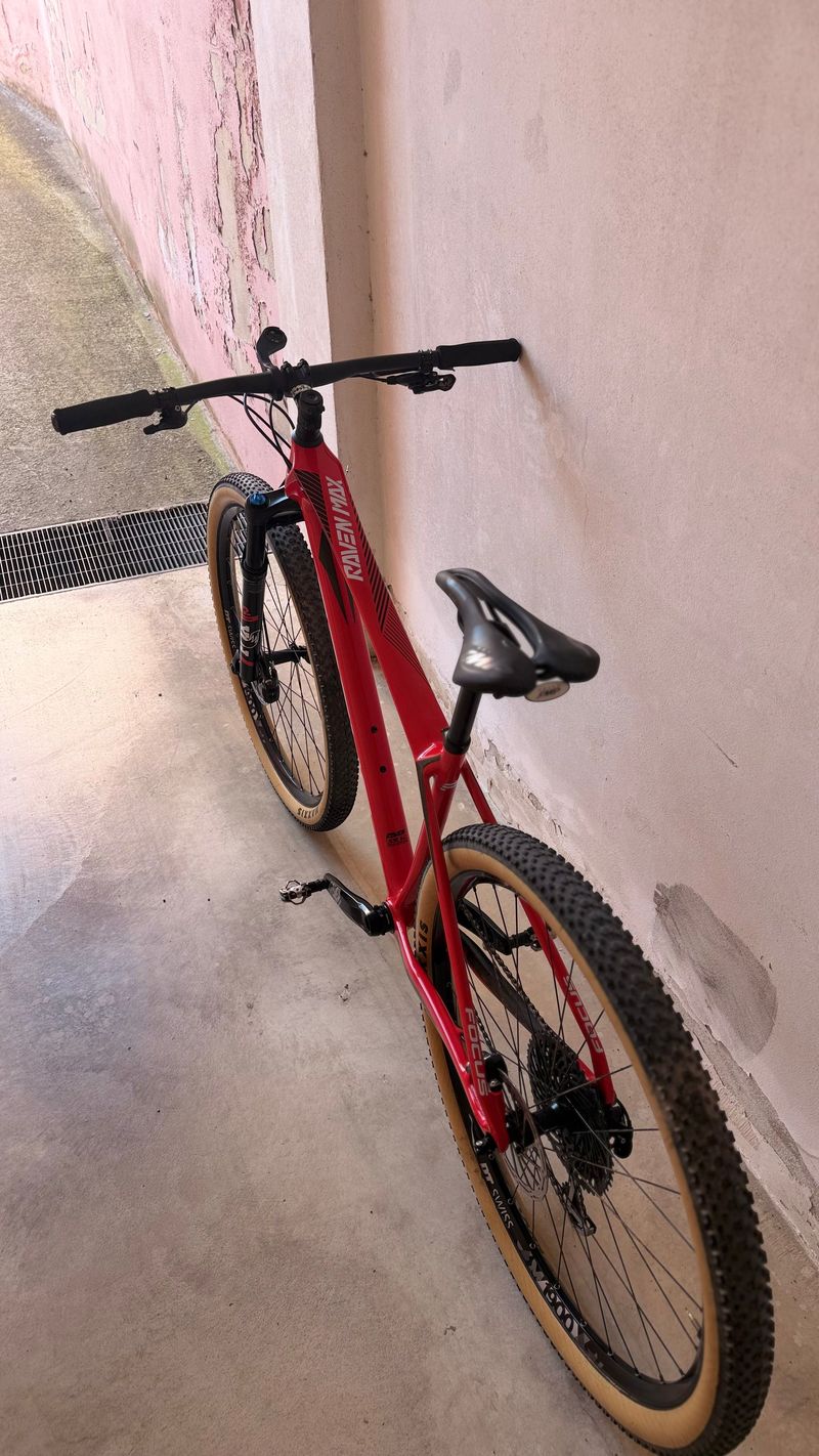 Focus Raven Sram Eagle Transmission GX 2022 Mountainbike de segunda mano, Rojo — imagen 3 de 12