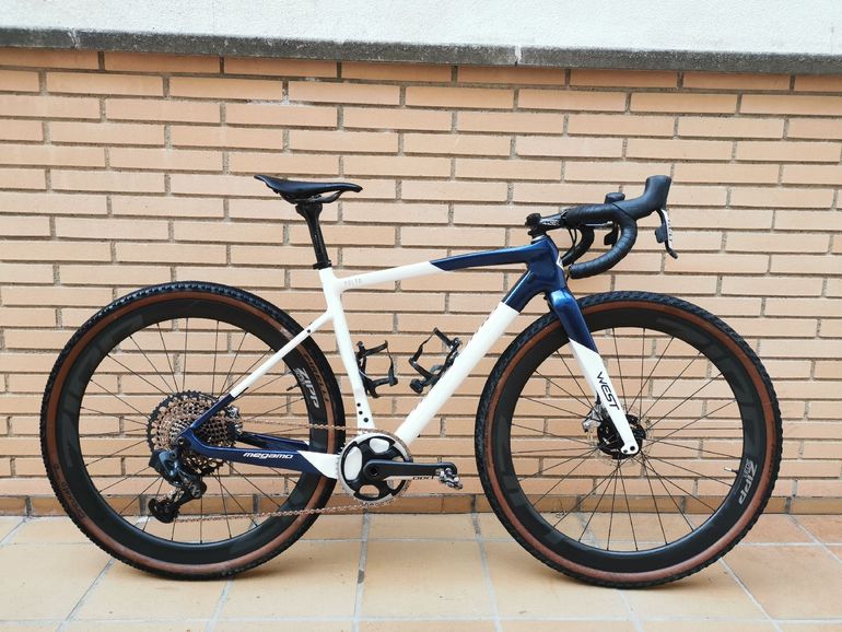 Megamo WEST AXS 01 2021 2021