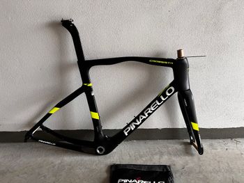 Pinarello, Crossista F9 2024 Frameset