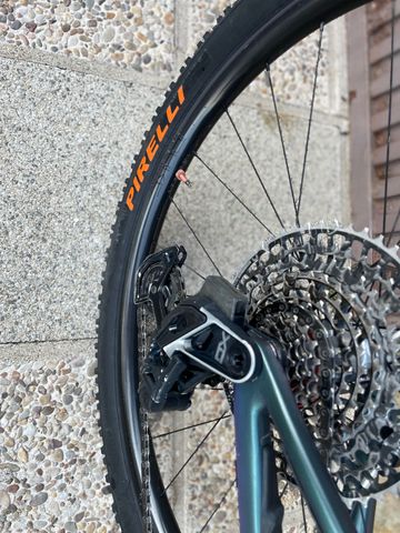 Used Specialized Epic 8 Pro 2024 2024 Mountainbike, Blue, 29 — image 13 of 16