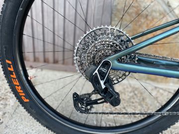 Used Specialized Epic 8 Pro 2024 2024 Mountainbike, Blue, 29 — image 7 of 16
